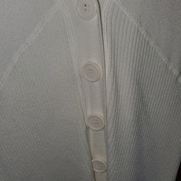 Sweater - Picture 2 of 4